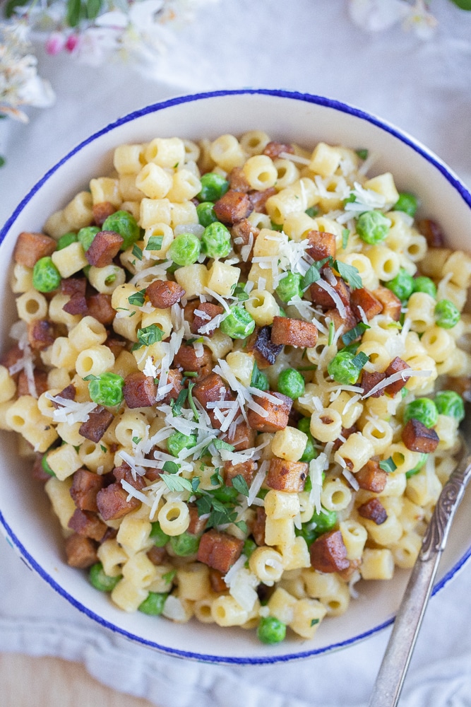 Vegetarian Pasta with Peas and “Pancetta”