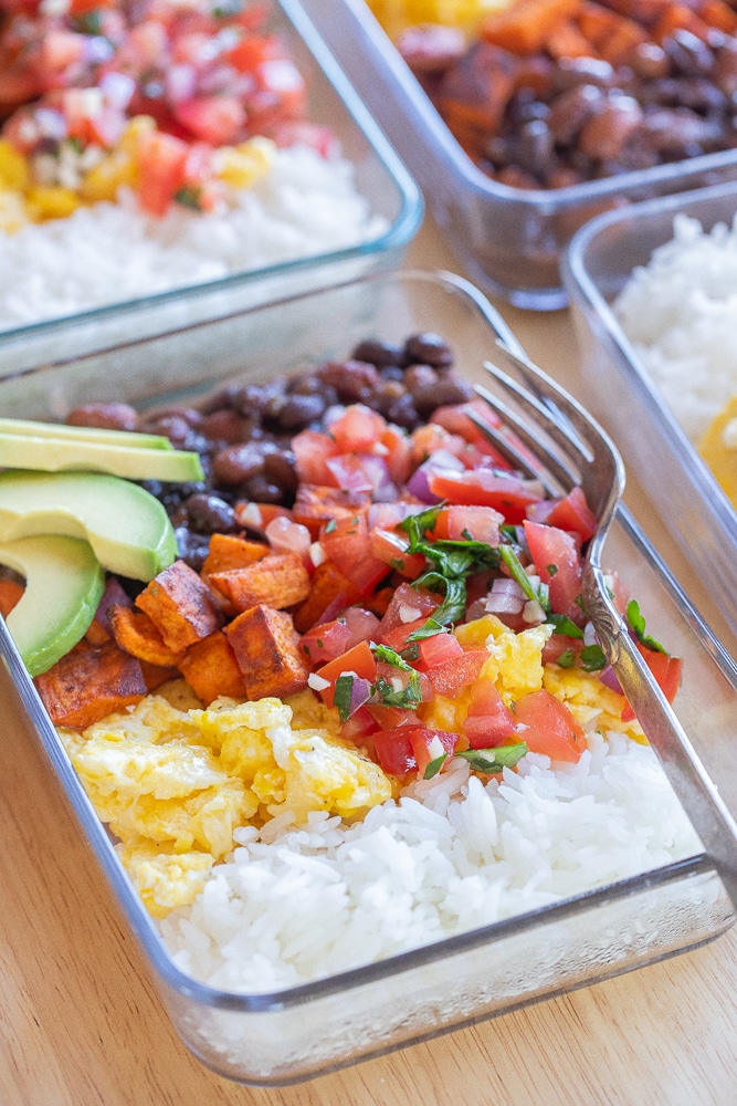 close up of a vegetarian meal prep breakfast bowl